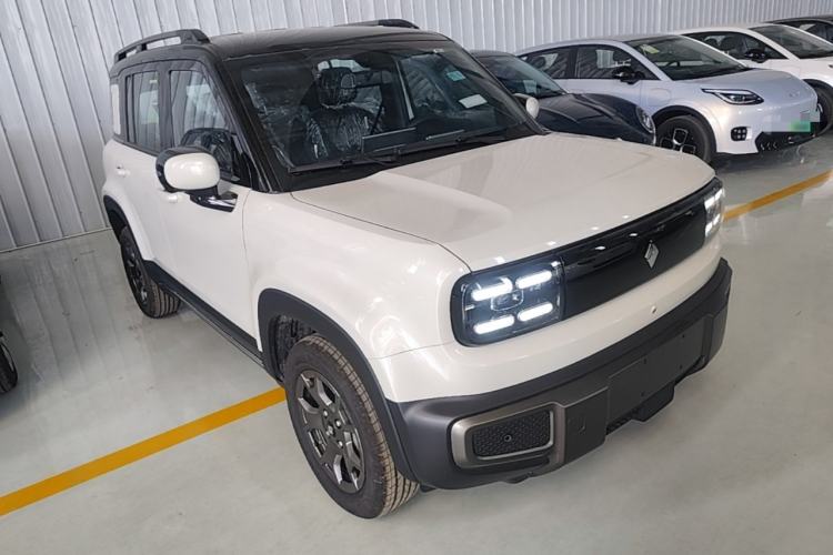 Used Baojun Spark EUV 2026 301km Flagship Edition Front Right 45 Deg