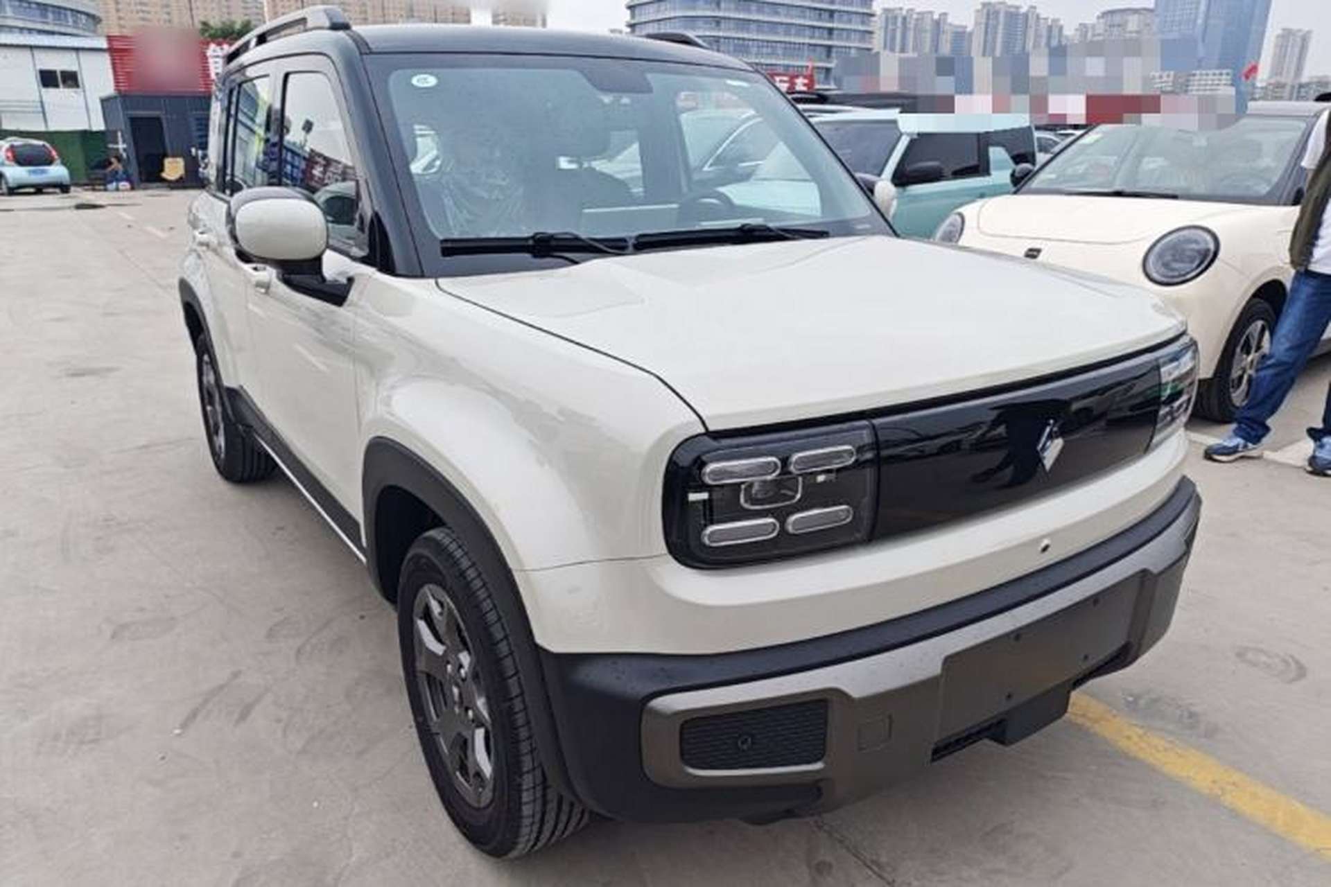 Used Baojun Spark EUV 2026 301km Flagship Edition Front Right 45 Deg