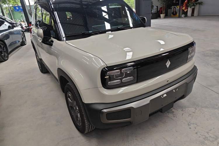 Used Baojun Spark EUV 2026 301km Flagship Edition Front Right 45 Deg