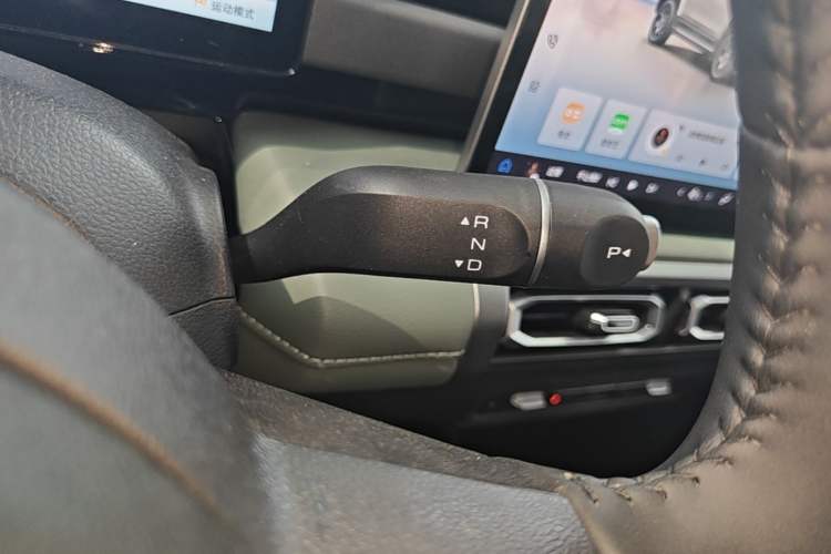 Used Baojun Spark EUV 2026 301km Flagship Edition Gear Lever