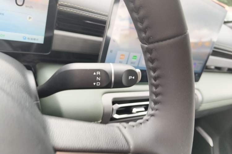 Used Baojun Spark EUV 2026 301km Flagship Edition Gear Lever