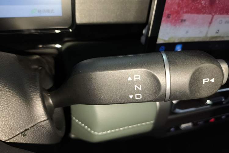 Used Baojun Spark EUV 2026 301km Flagship Edition Gear Lever