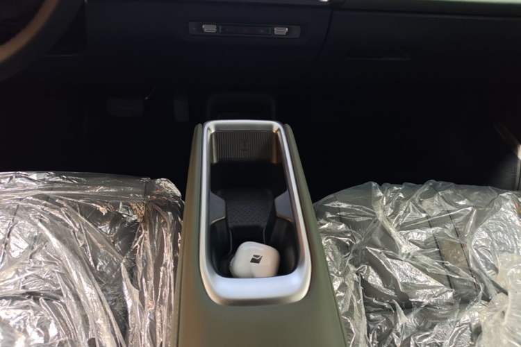 Used Baojun Spark EUV 2026 301km Flagship Edition Gear Lever