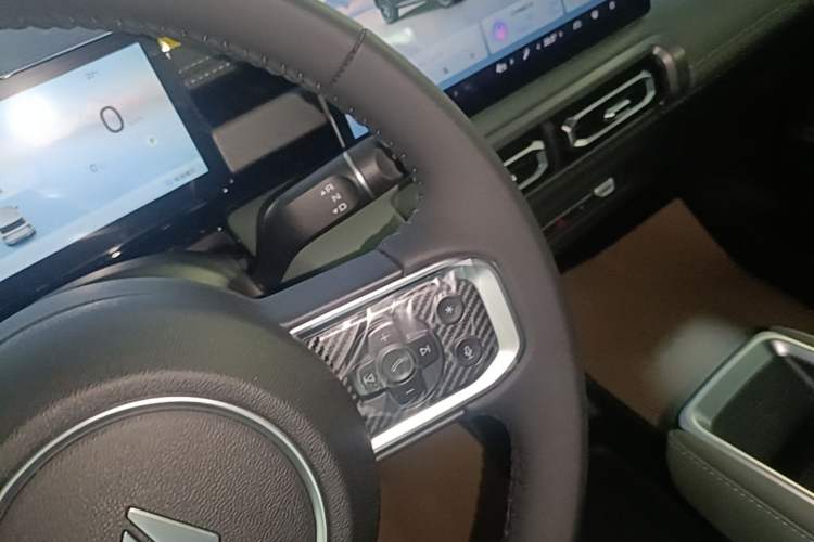 Used Baojun Spark EUV 2026 301km Flagship Edition Gear Lever