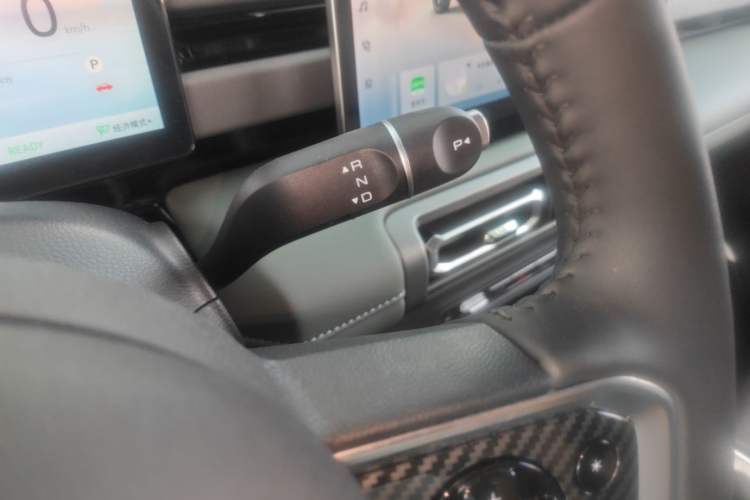 Used Baojun Spark EUV 2026 301km Flagship Edition Gear Lever