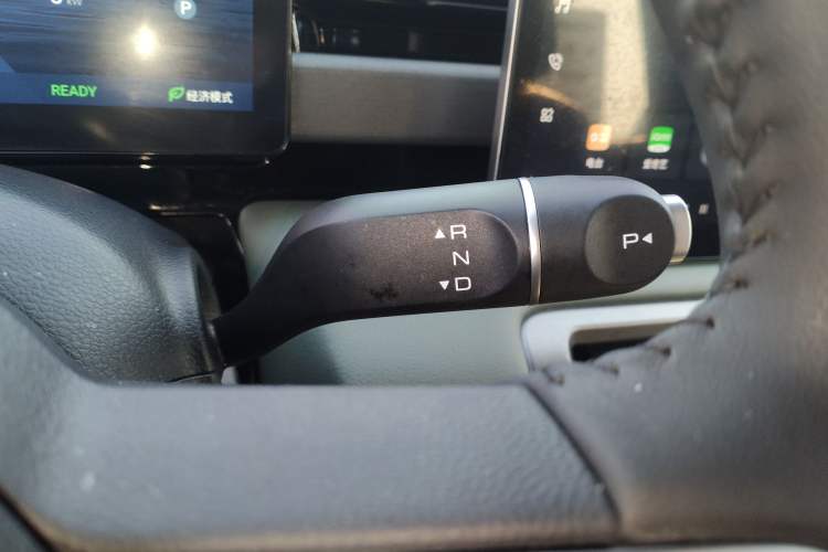 Used Baojun Spark EUV 2026 301km Flagship Edition Gear Lever