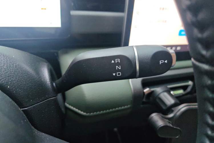 Used Baojun Spark EUV 2026 301km Flagship Edition Gear Lever