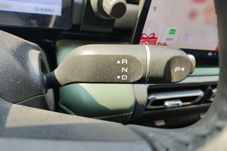 Used Baojun Spark EUV 2026 Model 401km Flagship Edition Gear Lever