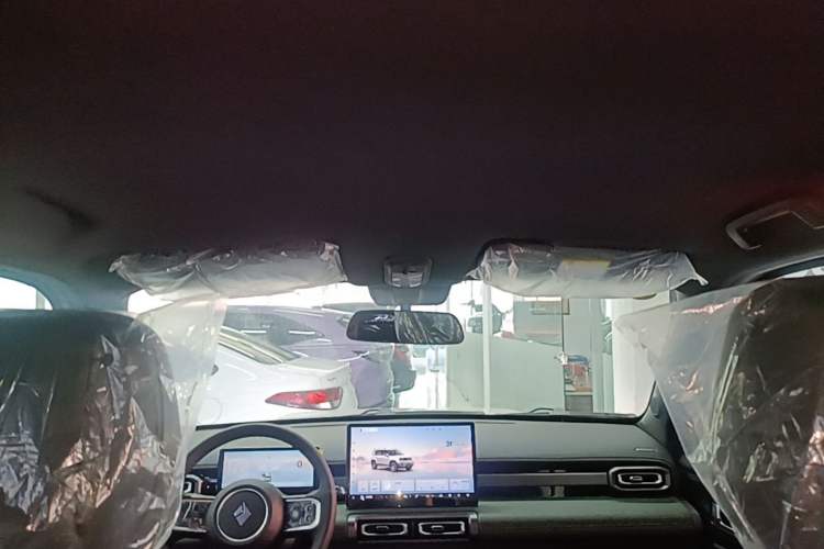 Used Baojun Spark EUV 2026 301km Flagship Edition Headliner
