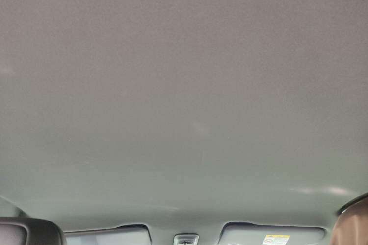 Used Baojun Spark EUV 2026 Model 401km Flagship Edition Headliner