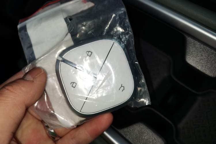 Used Baojun Spark EUV 2026 301km Flagship Edition Interior 1