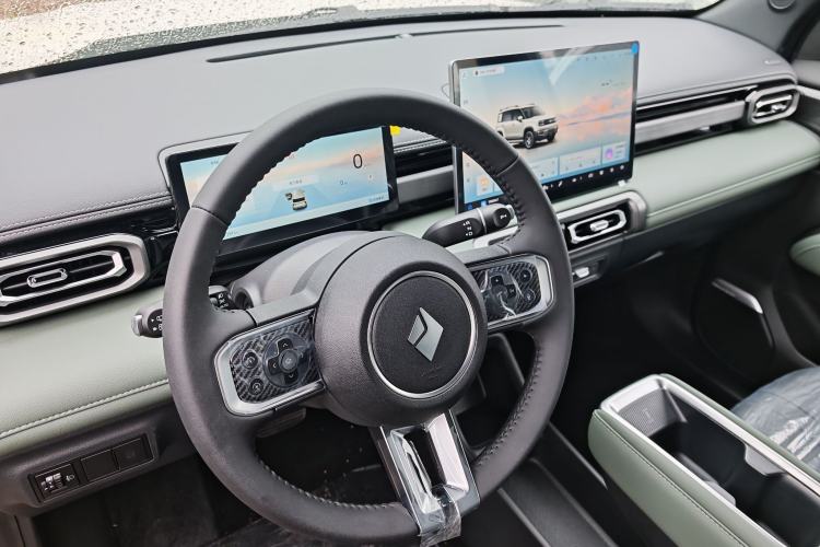 Used Baojun Spark EUV 2026 301km Flagship Edition Interior 2