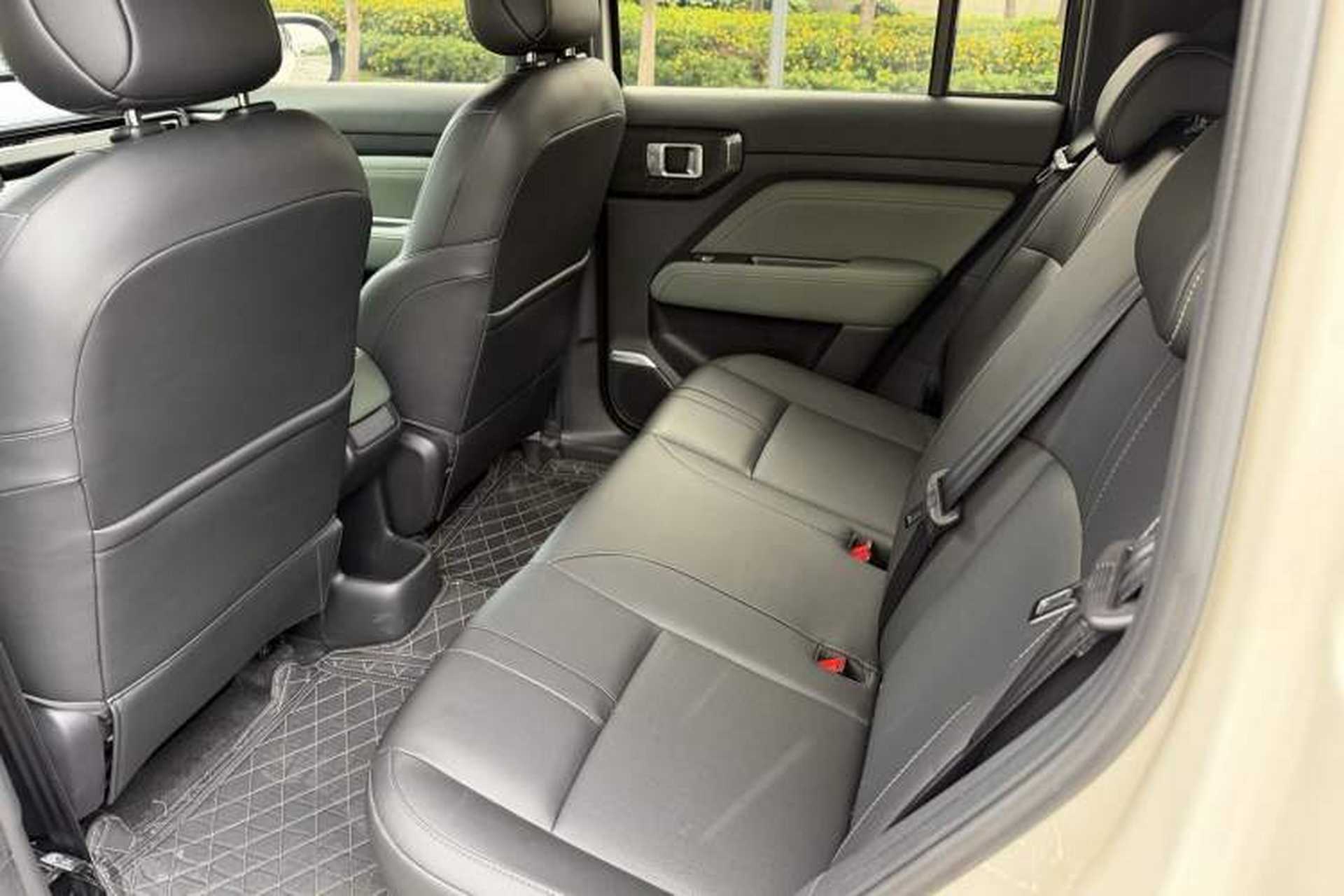 Used Baojun Spark EUV 2026 301km Flagship Edition Interior 4
