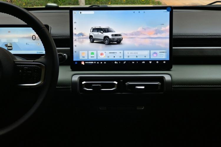 Used Baojun Spark EUV 2026 301km Flagship Edition Interior 6