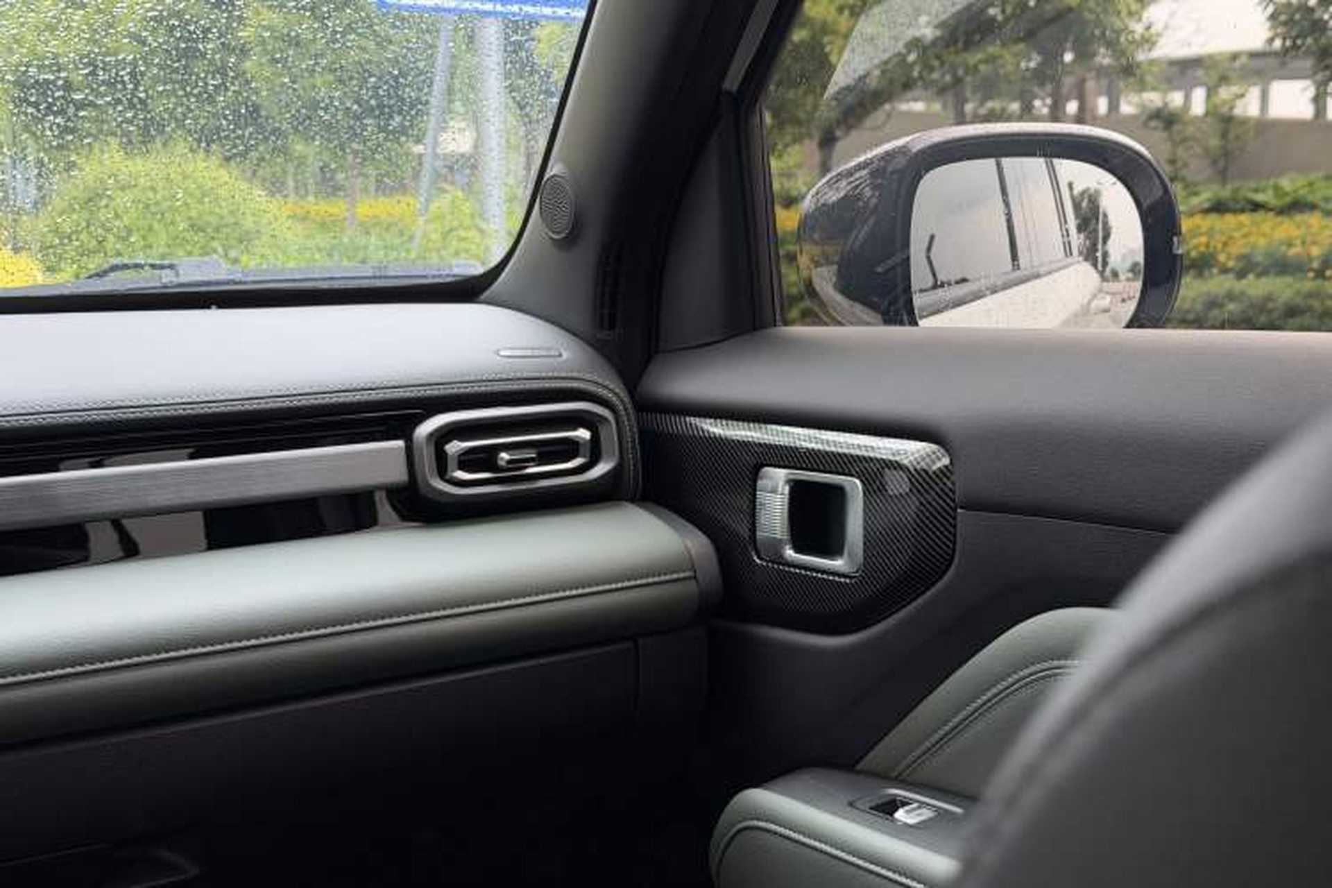 Used Baojun Spark EUV 2026 301km Flagship Edition Interior 9