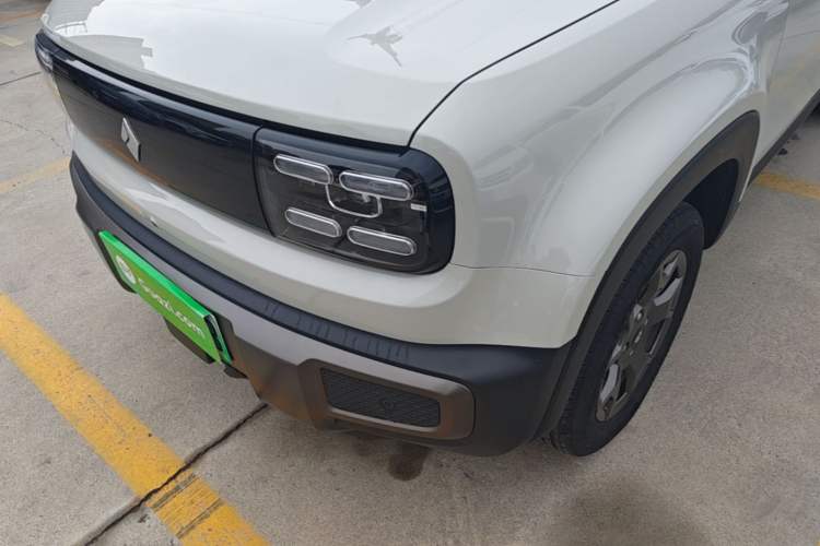 Used Baojun Spark EUV 2026 301km Flagship Edition Left Front Headlight