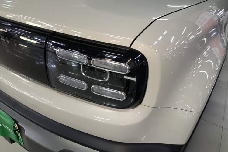 Used Baojun Spark EUV 2026 301km Flagship Edition Left Front Headlight