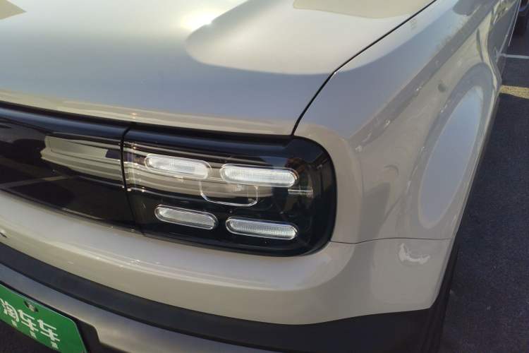 Used Baojun Spark EUV 2026 301km Flagship Edition Left Front Headlight