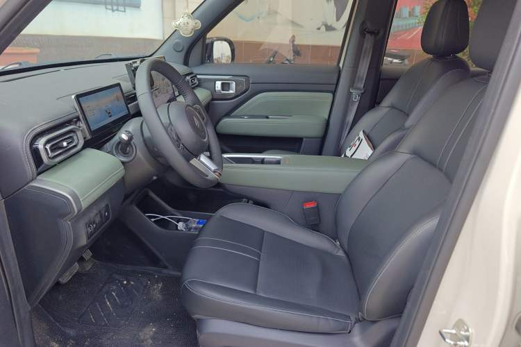 Used Baojun Spark EUV 2026 301km Flagship Edition Left Front Seat