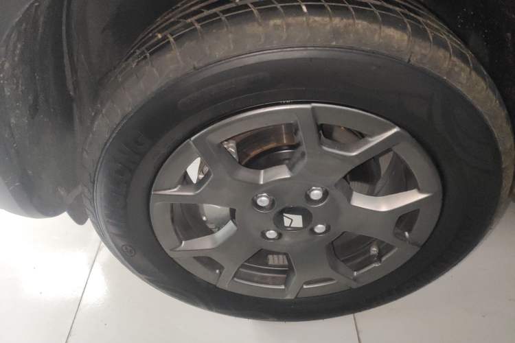 Used Baojun Spark EUV 2026 301km Flagship Edition Left Front Wheel Hub