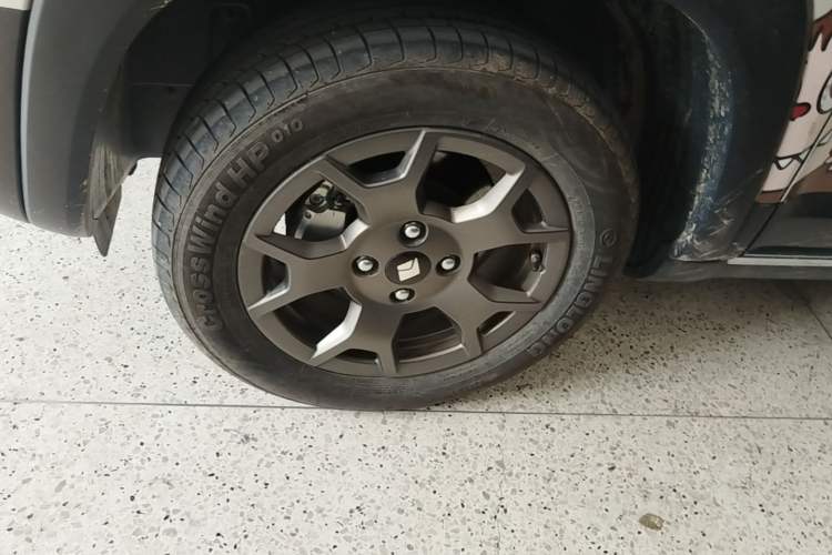 Used Baojun Spark EUV 2026 301km Flagship Edition Left Front Wheel Hub