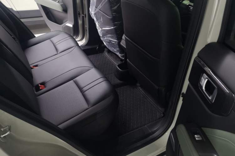Used Baojun Spark EUV 2026 301km Flagship Edition Left Rear Seat