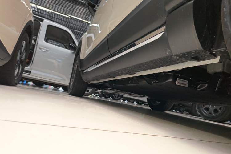 Used Baojun Spark EUV 2026 301km Flagship Edition Left Side Sill