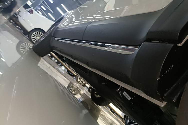 Used Baojun Spark EUV 2026 301km Flagship Edition Left Side Sill