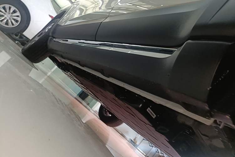 Used Baojun Spark EUV 2026 301km Flagship Edition Left Side Sill