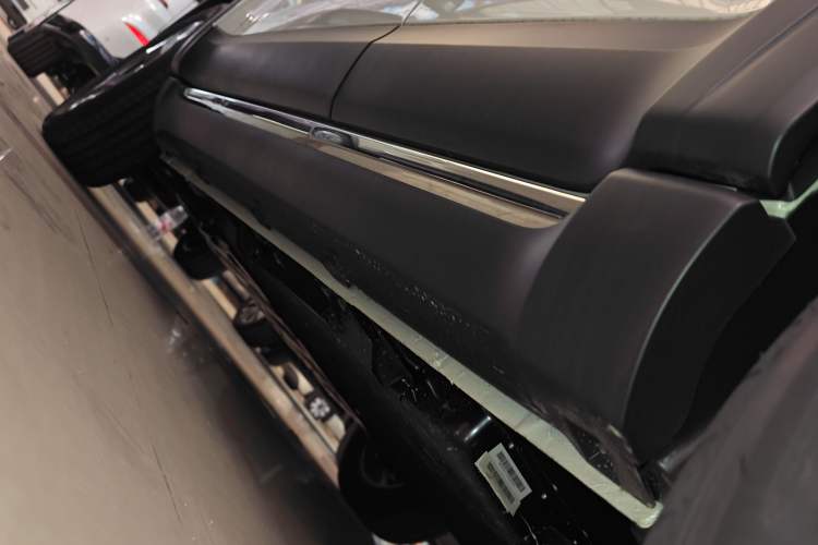 Used Baojun Spark EUV 2026 301km Flagship Edition Left Side Sill
