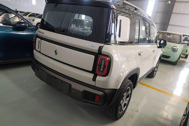 Used Baojun Spark EUV 2026 301km Flagship Edition Rear Right 45 Deg