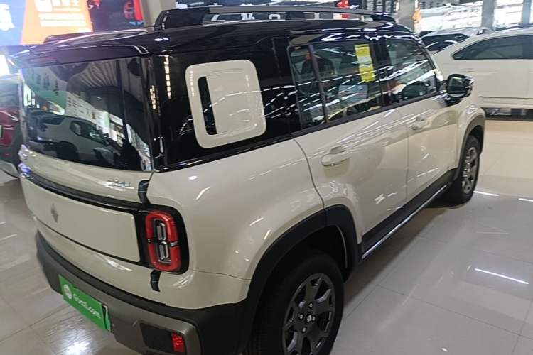 Used Baojun Spark EUV 2026 301km Flagship Edition Rear Right 45 Deg