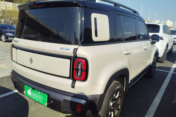 Used Baojun Spark EUV 2026 301km Flagship Edition Rear Right 45 Deg