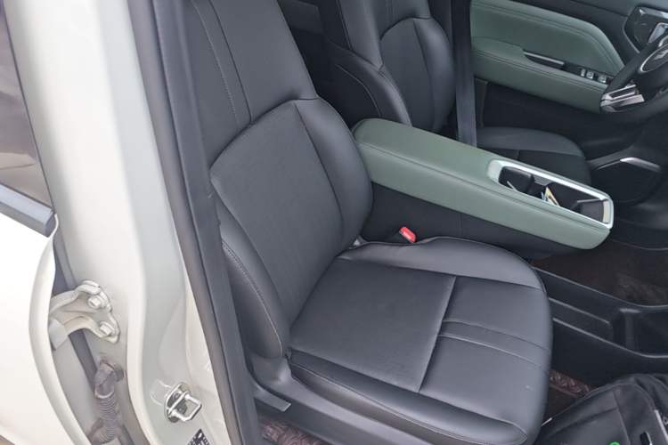 Used Baojun Spark EUV 2026 301km Flagship Edition Right Front Seat