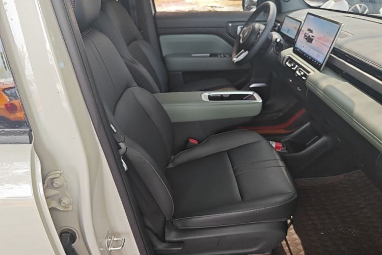 Used Baojun Spark EUV 2026 301km Flagship Edition Right Front Seat