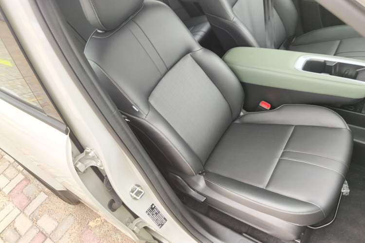 Used Baojun Spark EUV 2026 301km Flagship Edition Right Front Seat