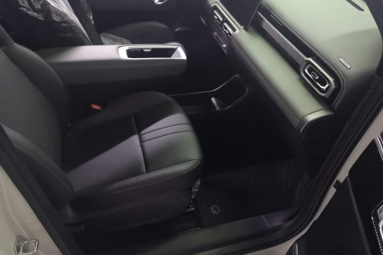 Used Baojun Spark EUV 2026 301km Flagship Edition Right Front Seat