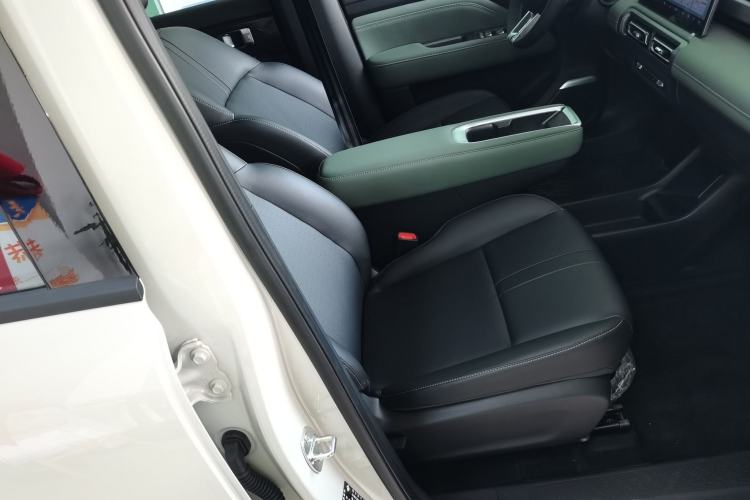 Used Baojun Spark EUV 2026 301km Flagship Edition Right Front Seat