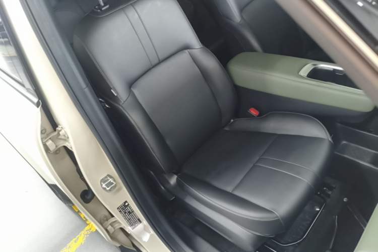 Used Baojun Spark EUV 2026 301km Flagship Edition Right Front Seat
