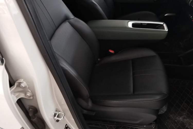 Used Baojun Spark EUV 2026 301km Flagship Edition Right Front Seat