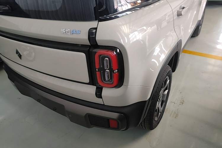 Used Baojun Spark EUV 2026 301km Flagship Edition Right Rear Taillight