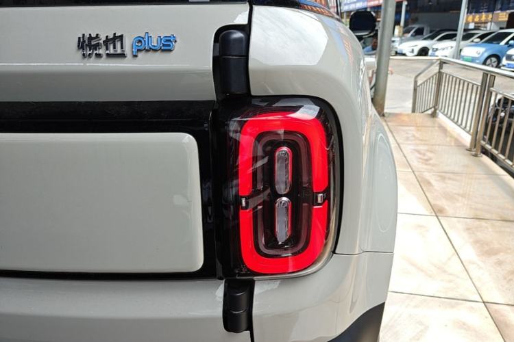 Used Baojun Spark EUV 2026 Model 501km Flagship Edition Right Rear Taillight