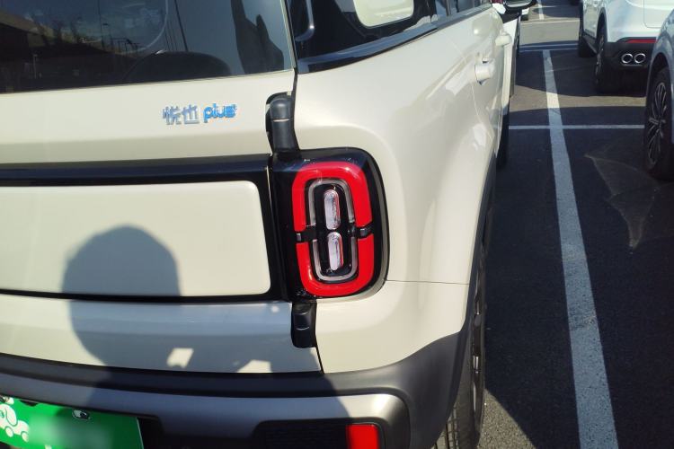 Used Baojun Spark EUV 2026 301km Flagship Edition Right Rear Taillight