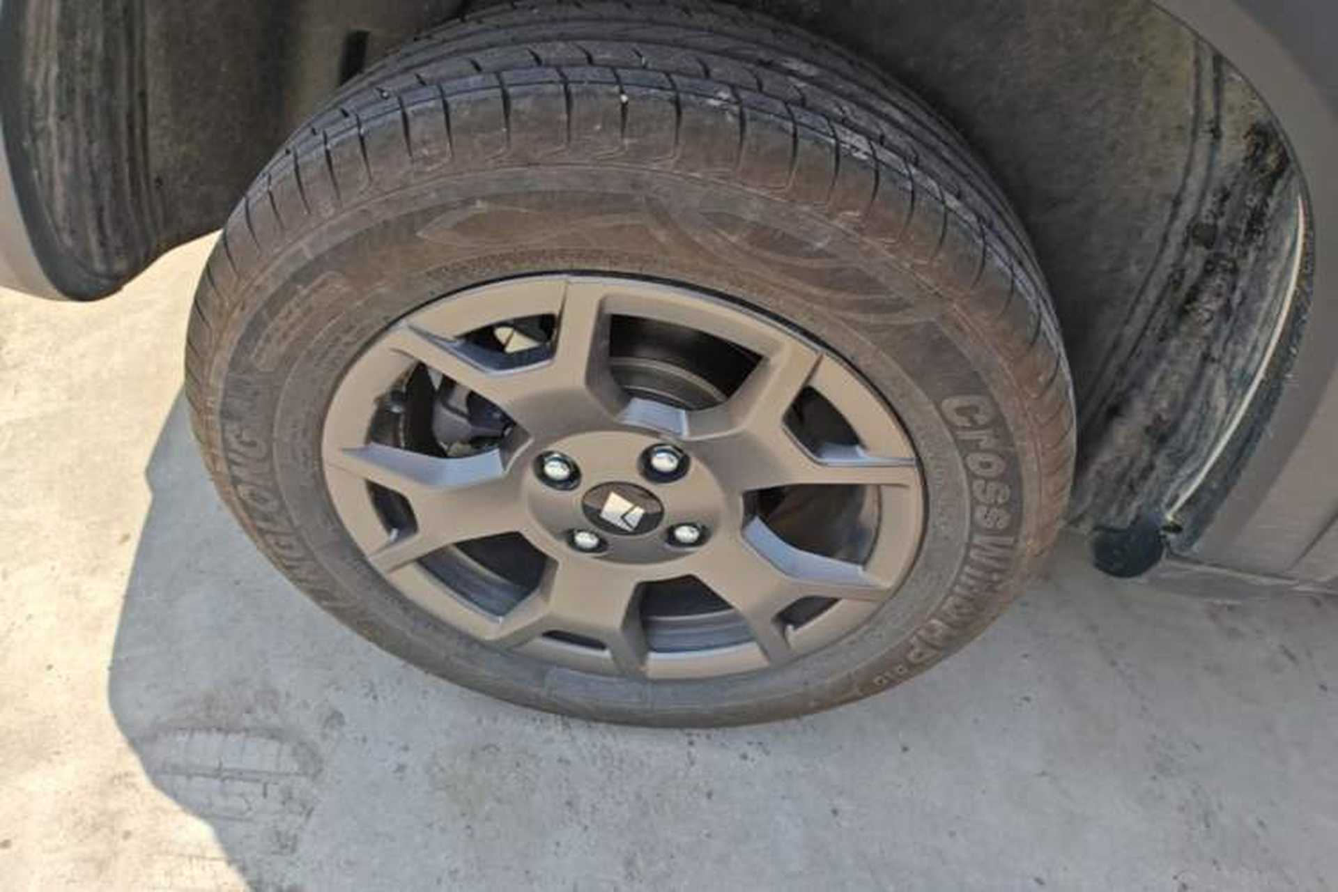 Used Baojun Spark EUV 2026 301km Flagship Edition Right Rear Wheel Hub