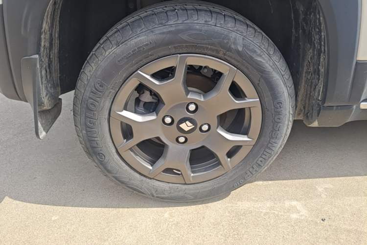 Used Baojun Spark EUV 2026 301km Flagship Edition Right Rear Wheel Hub
