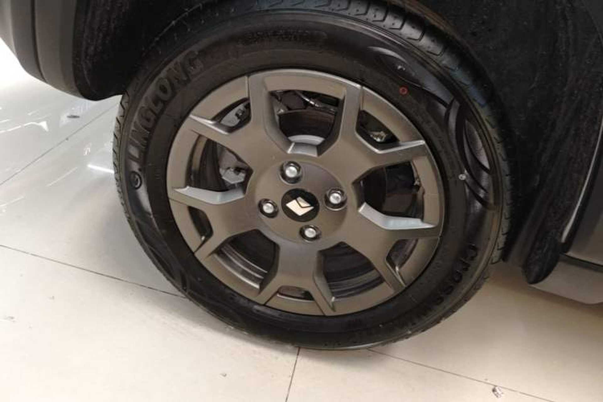 Used Baojun Spark EUV 2026 301km Flagship Edition Right Rear Wheel Hub