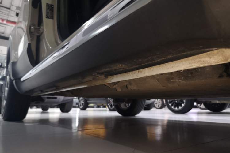 Used Baojun Spark EUV 2026 301km Flagship Edition Right Side Sill