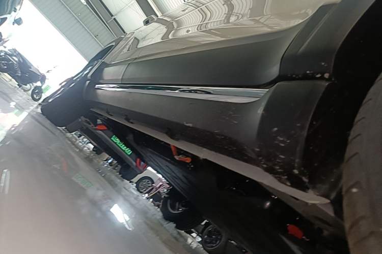 Used Baojun Spark EUV 2026 301km Flagship Edition Right Side Sill
