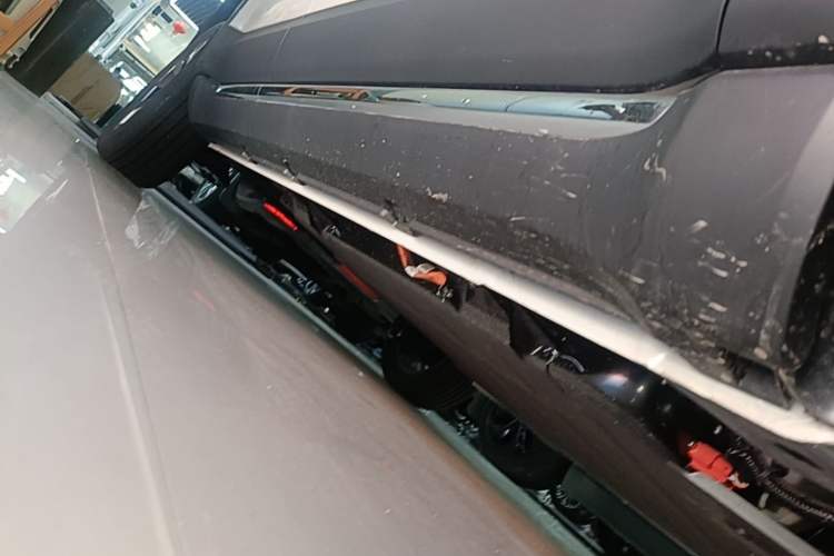 Used Baojun Spark EUV 2026 301km Flagship Edition Right Side Sill