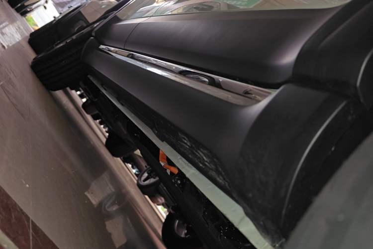Used Baojun Spark EUV 2026 301km Flagship Edition Right Side Sill